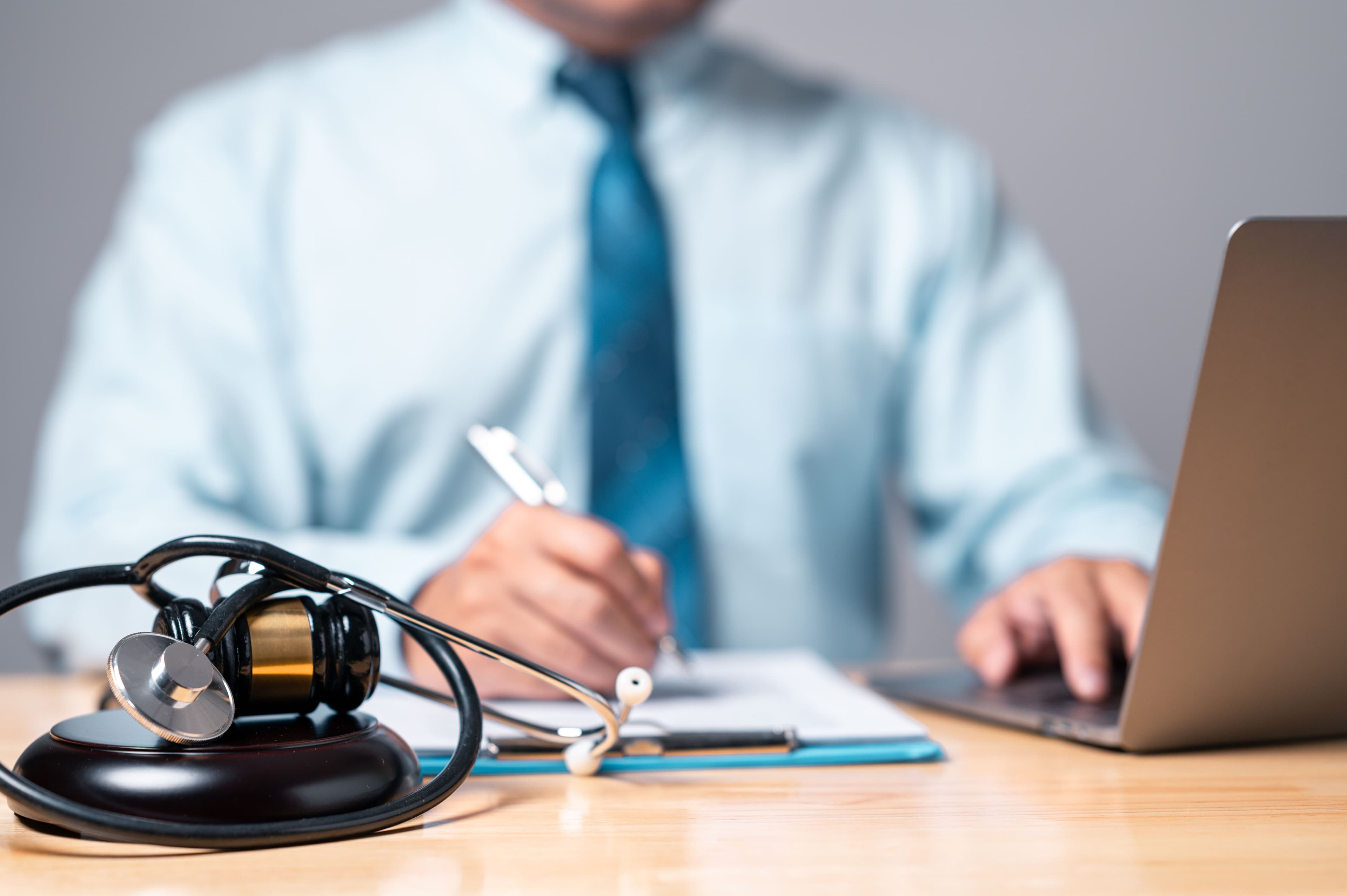 Image for The Advantages of Hiring Lawyers Near Me: Local Knowledge and Accessibility